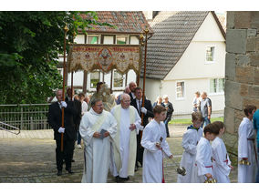 Johanniprozession mit Ehrenamtsfest (© Karl-Franz Thiede)